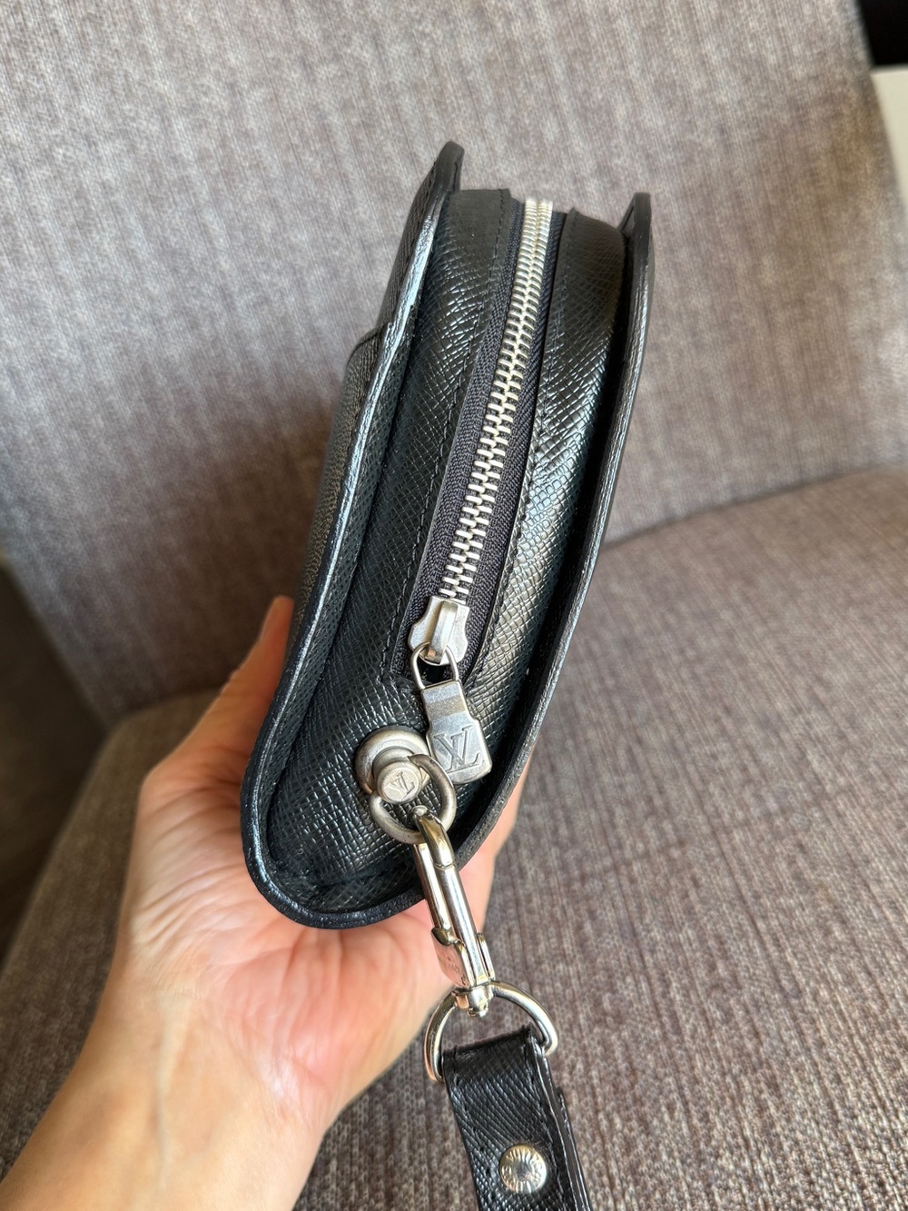 Authentic Louis Vuitton Clutch - Picture 9 of 14